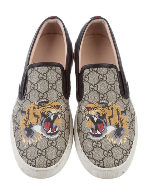 gucci tiger dress shoes|gucci tiger shoes slip on.